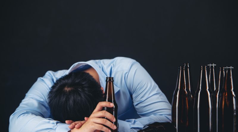 Como consumo de álcool prejudica saúde bucal?